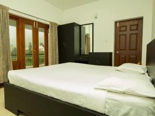 Mount N Mist Hotel Nainital Bagian luar foto